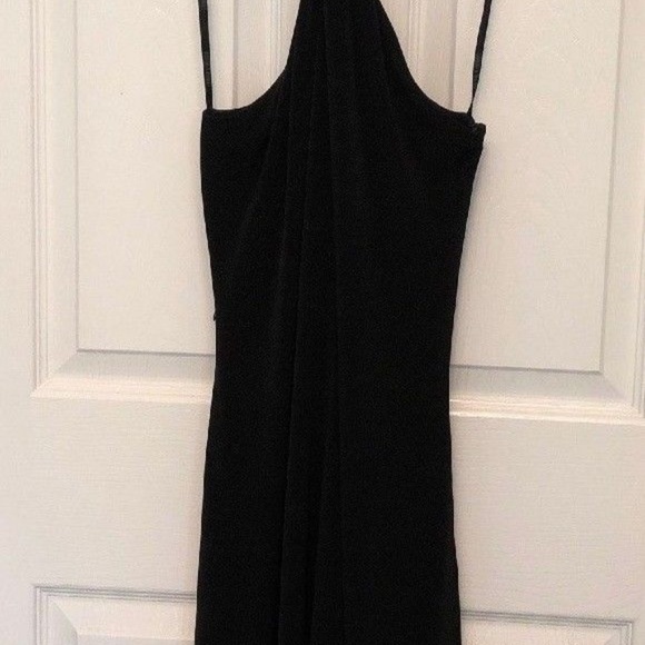 Shelli Segal Dresses & Skirts - Laundry by Shelli Segal Black cocktail dress Small